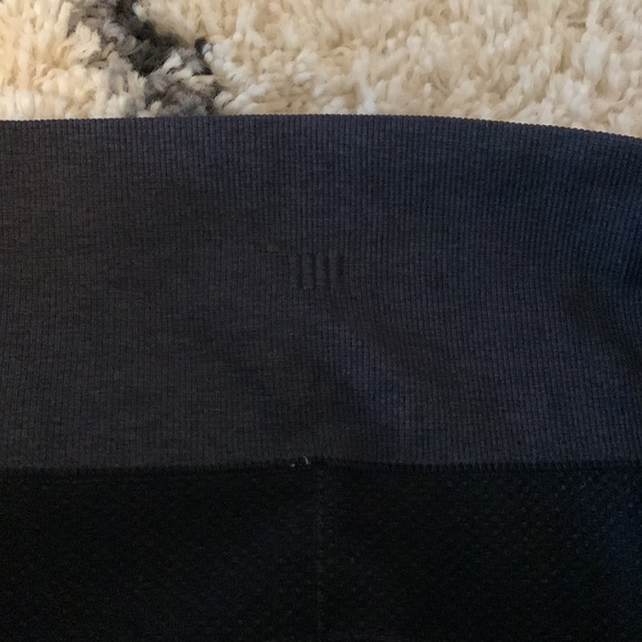 Barely used Lululemon. - Picture 3 of 5